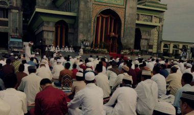 Mau Ikut Salat Idul Fitri di Masa Pandemi? Baca Dulu Panduan Ini