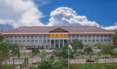 Nama Mahasiswa UIR Penerima Bansos Pemprov Riau