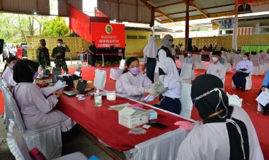 Vaksinasi Covid-19 untuk Pelajar Pekanbaru, Anggun: Saya Tidak Takut