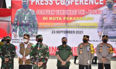 Berkunjung ke Riau, Panglima TNI Minta Vaksinasi Siswa dan Santri Dipercepat