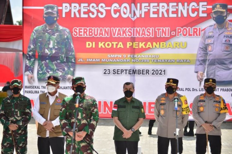 Berkunjung ke Riau, Panglima TNI Minta Vaksinasi Siswa dan Santri Dipercepat