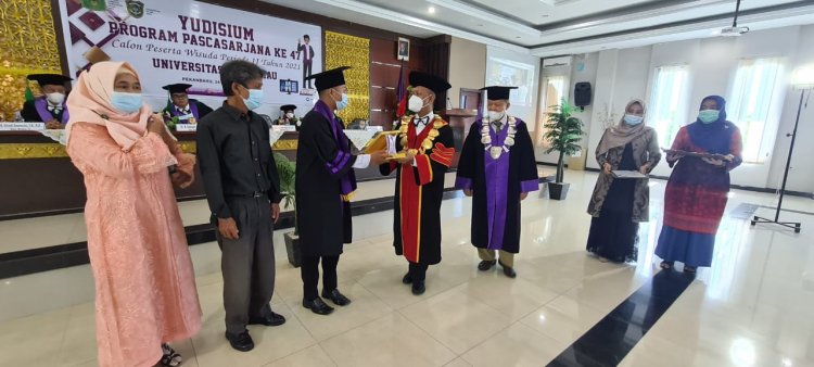 150 Calon Wisudawan Program Pascasarjana UIR Ikut Yudisium