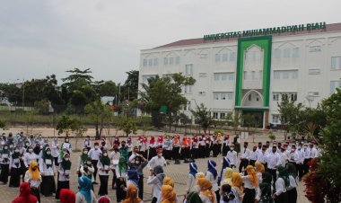 Ikut PKKMB, Mahasiswa FEB UMRI Diminta Aktif Selama Kuliah