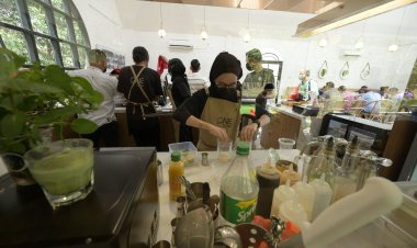 Kafe Kekinian Karya Alumni Hadir di Kampus FEB UNRI