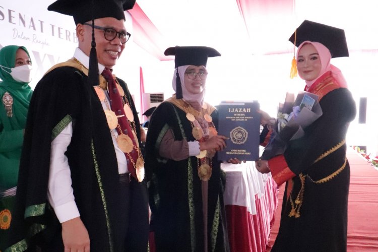 Serahkan Ijazah