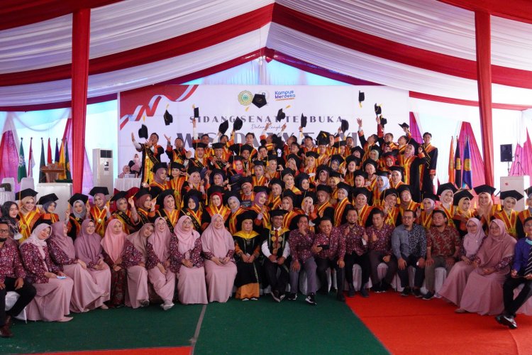 Foto Wisudawan