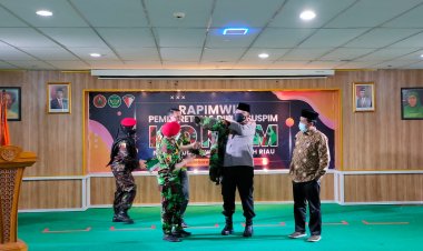 Kapolda Riau Didaulat Menjadi Anggota Kehormatan Kokam Riau