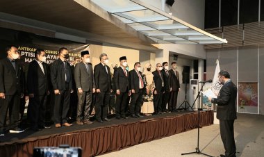 Pengurus APTISI Wilayah X-B Dilantik, Rektor UIR Jadi Ketua