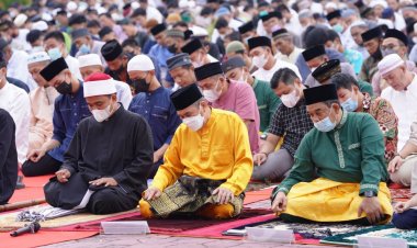Ini Ajakan Gubernur Riau kepada Umat Islam Usai Salah Ied di Masjid Annur