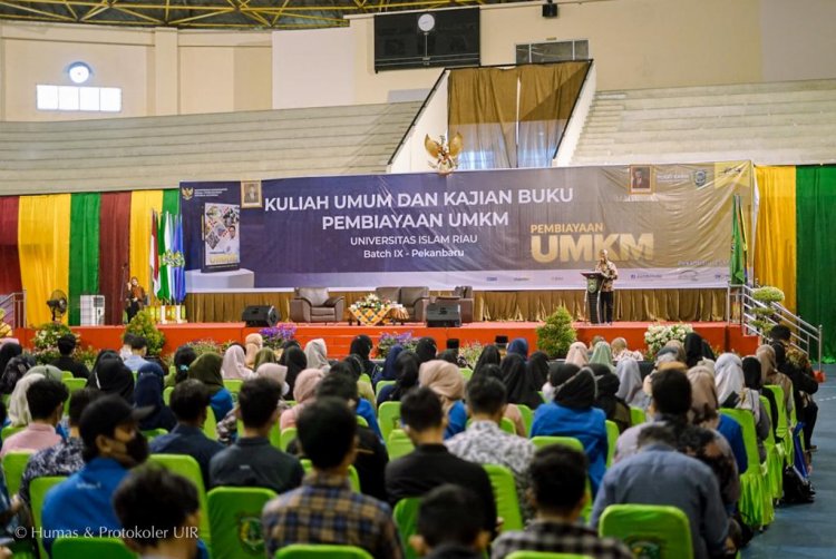 Kuliah Umum Bagi Mahasiswa UIR, Airlangga Sampaikan Upaya Bantu UMKM