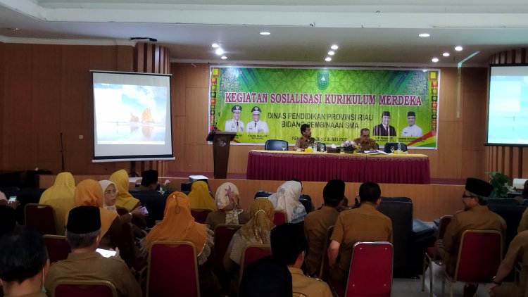 PPDB SMA Mulai 27 Juni, Disdik Riau Sudah Siapkan Aplikasi