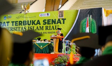 1.538 Lulusan UIR Diwisuda, Pemuncak Diberi Uang Tunai