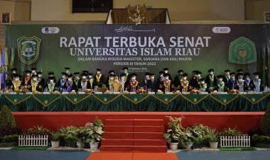 Wisuda 2.311 Lulusan, Rektor Tegaskan UIR Fokus pada Pencapaian Kompetensi Mahasiswa