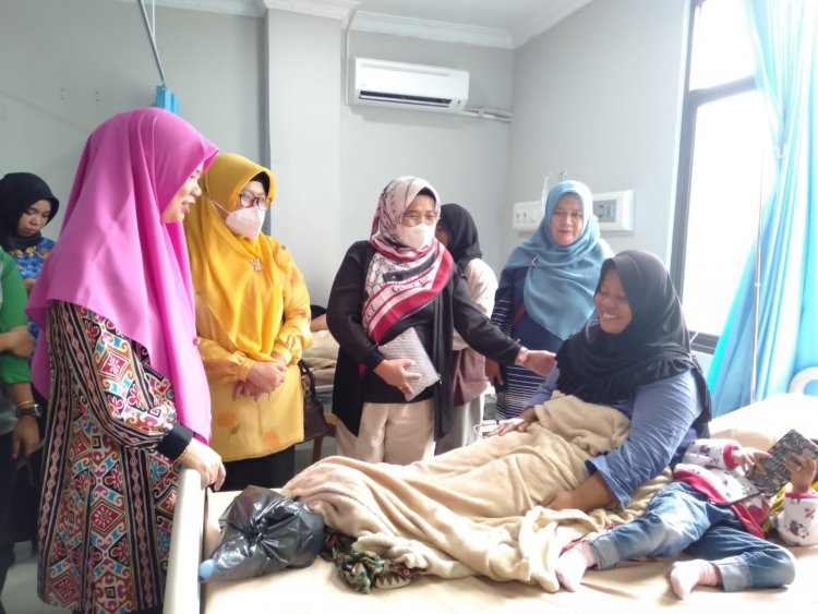 Ketua PKK Dumai Temui Langsung Akseptor yang Ikut Pelayanan MOW