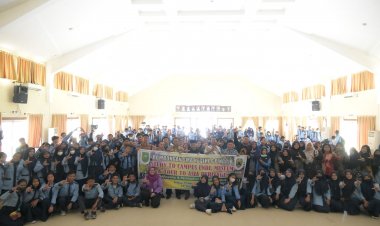 Tumbuhkan Minat Kuliah, Siswa SMAN 6 Pinggir Kunjungi UNRI