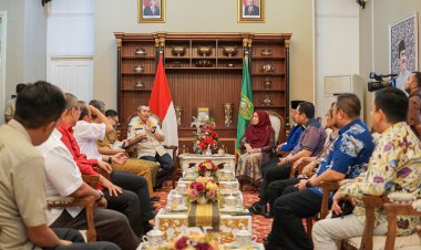 Bertemu Rektor UNRI, Ini Pesan Gubernur Riau