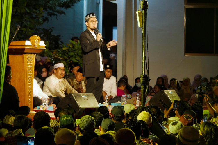 MoU dengan Ustadz Adi Hidayat, UMRI Bakal Jadi Pusat Riset Alquran di Riau