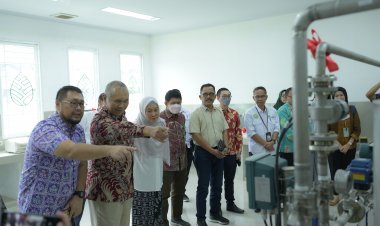 UNRI Terima Hibah untuk Dukung Prodi Pulp dan Kertas