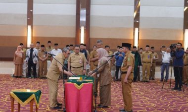 Ini Pesan Gubernur Riau pada Ratusan Kepala Sekolah yang Dilantik