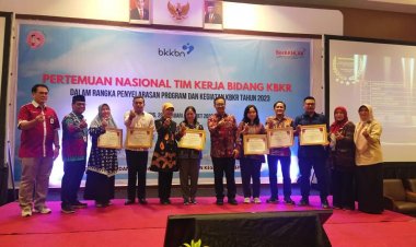 Terbanyak Beri Layanan KB di Awal 2023, BKKBN Riau Terima Penghargaan