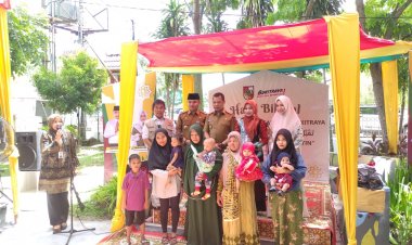 Atasi Stunting, 14 Keluarga di Kecamatan Bukitraya Terima Bantuan