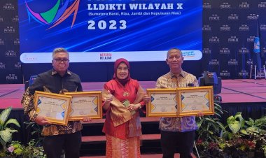 Mantap, UIR Borong Empat Penghargaan dari LLDIKTI WIlayah X