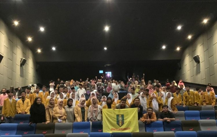 PW IPM Riau Nobar Film Buya Hamka di Bioskop
