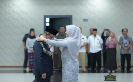 Prof Jimmi Resmi Dilantik Jadi Dekan FKIP Universitas Riau
