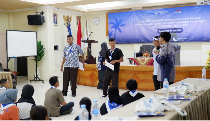 30 Pelajar Riau Terima Beasiswa ADEM dari Kemendikbudristek