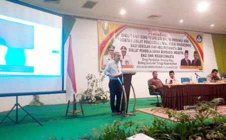 Pesan Disdik Riau untuk Peserta Diklat Guru Sosiologi: Harus Siap Jadi Pelatih