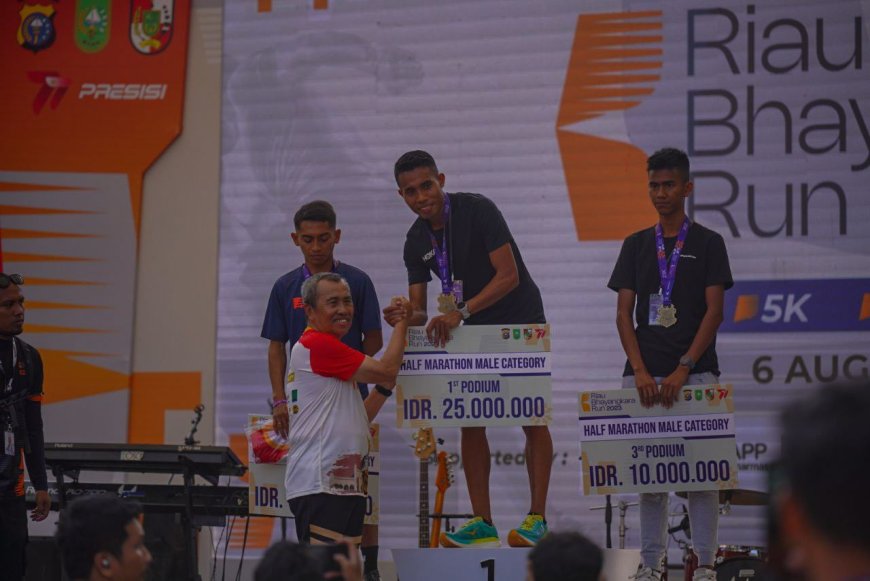 Diikuti Ribuan Peserta, Gubri Minta Riau Bhayangkara Run Jadi Event Tahunan