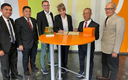 Melawat ke Fachhochschule Dormund Jerman, Ini yang Dilakukan Rektor UIR