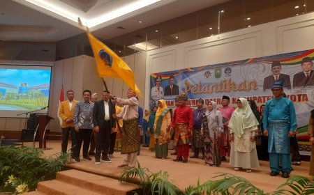 Hadiri Pelantikan Pengurus Ikatan Alumni UNP 12 Kabupaten Kota, Ini Pesan Gubernur Riau