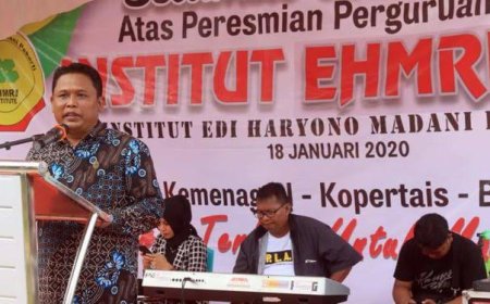 Inilah Sosok Edi Haryono yang Terpilih Jadi Ketua Dewan Pendidikan Siak