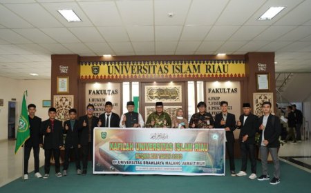 Delapan Mahasiswa UIR Dilepas Ikut MTQMN XVII di Malang