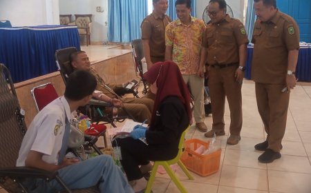 Gandeng SMKN 2 Pekanbaru, Iluni UNP Riau Gelar Aksi Donor Darah
