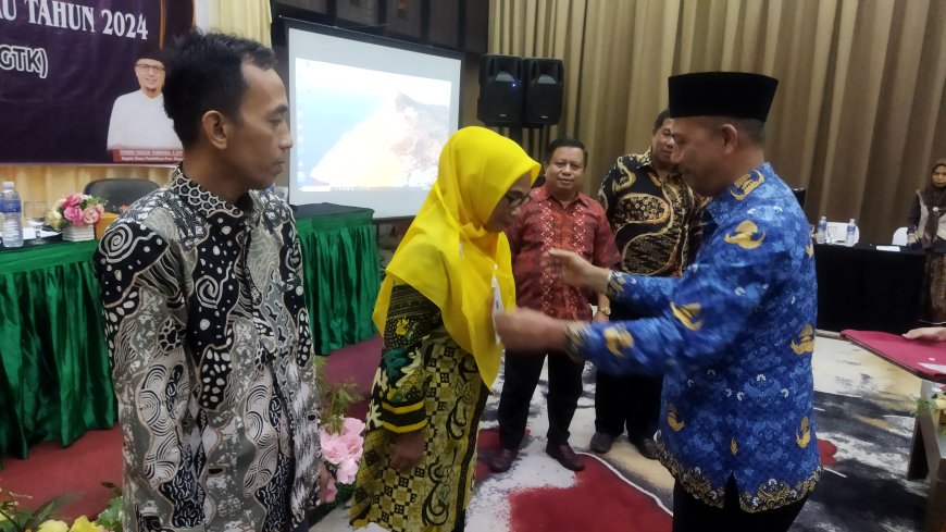 Ingin Bursa Kerja Khusus Hadir di Seluruh SMK, Disdik Riau Gelar Diklat