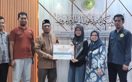 Jelang Idul Adha, Umri Serahkan Hewan Qurban untuk STKIP Aisyiyah