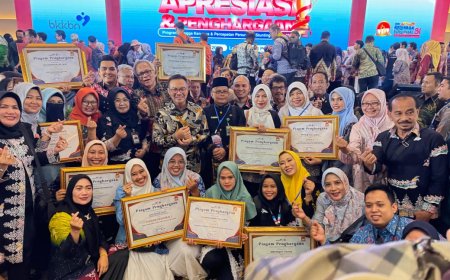 BKKBN Riau Boyong Banyak Penghargaan Nasional dan Regional
