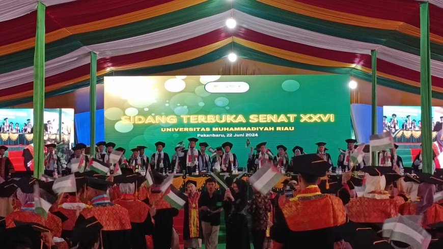 Senat dan Ratusan Wisudawan UMRI Suarakan Dukungan pada Rakyat Palestina