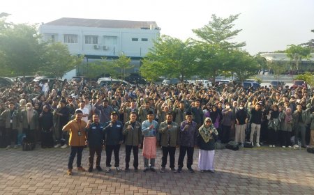 1.297 Peserta KKN UMRI Dilepas, Mahasiswa Diminta Gerakkan Salat Berjamaah di Masjid