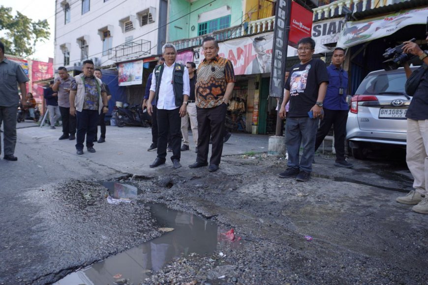 Pemprov Riau Berencana Perbaiki Jalan Rusak di Pekanbaru, Warga: Kalau Hujan Tak Becek Lagi