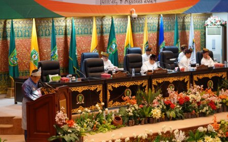 Pidato Hari Jadi 67 Riau di DPRD, Pj Gubri: Capaian Investasi Nomor Satu di Sumatera