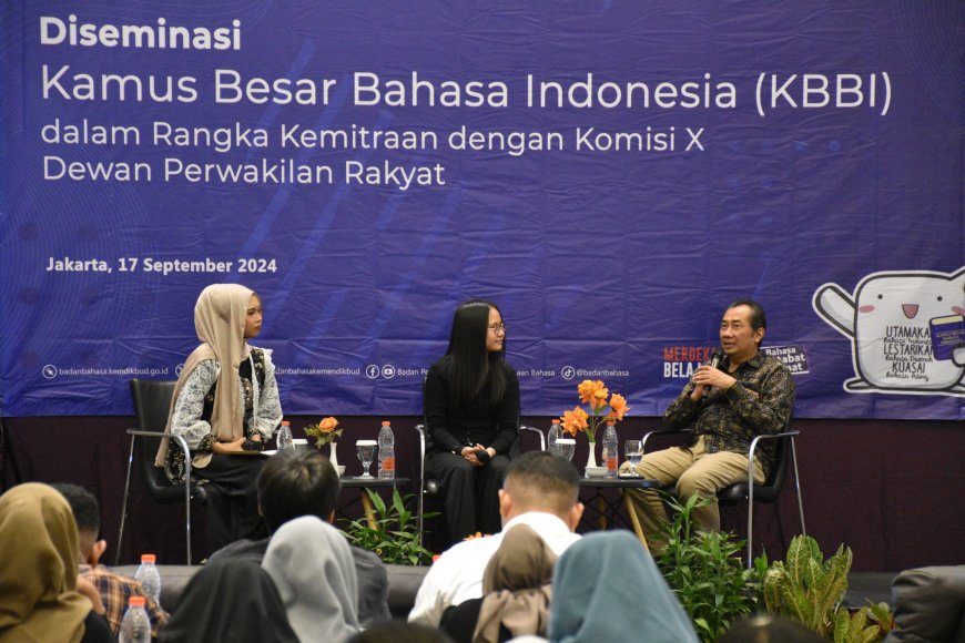 Ini Alasan  Kamus Besar Bahasa Indonesia Perlu Dikembangkan