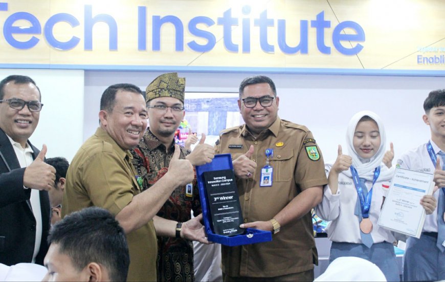 Direktur SMK Kemendikbudristek Apresiasi Kelas Industri Samsung di SMKN 2 Pekanbaru