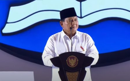 Prabowo: Tak Boleh Ada Sekolah yang Runtuh Atapnya!