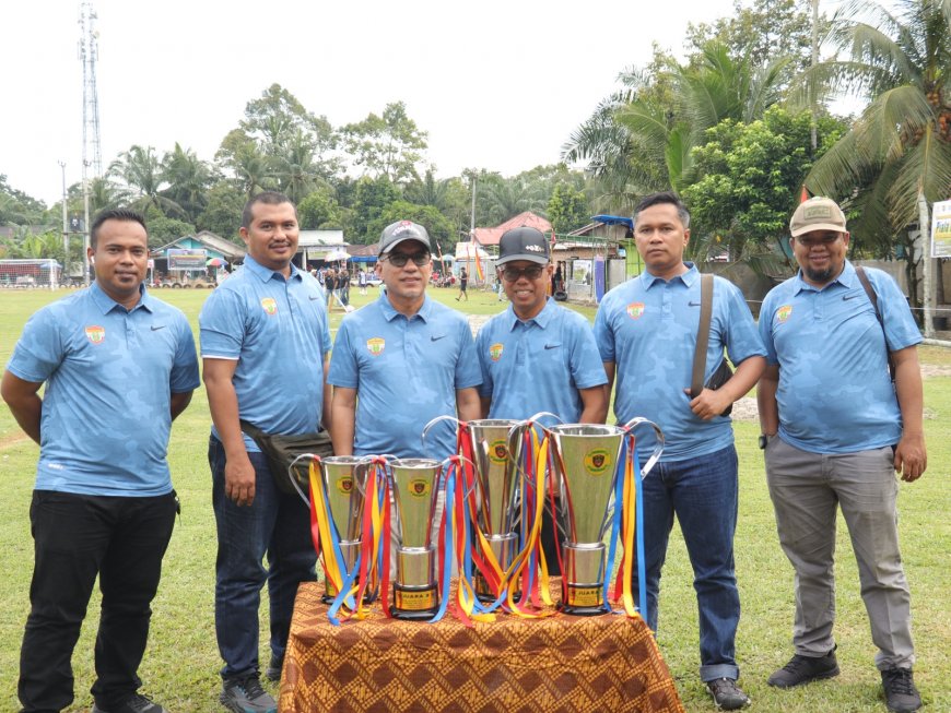 Umri Gelar Turnamen Sepakbola Gala Desa di Kecamatan Gobah Kampar