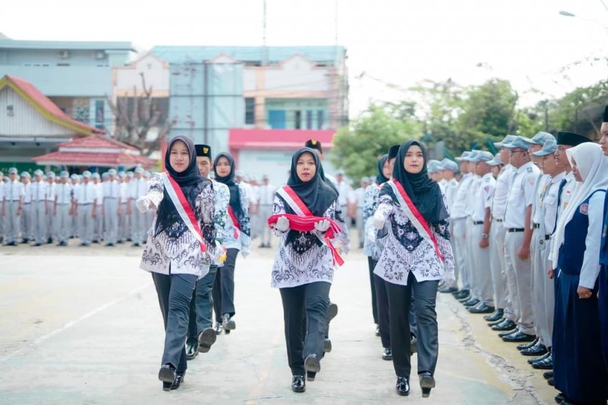 Tak Hanya Perlu Mahir Teknologi, Guru Juga Harus Jadi Teladan Bagi Anak Didik