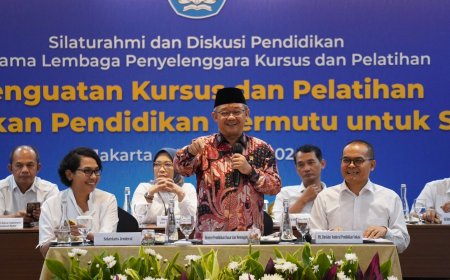 Menteri Disdasmen Dorong Lembaga Kursus Kerjasama dengan SMK