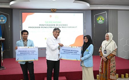 SKK Migas Beri Bantuan Beasiswa Bagi Mahasiswa Universitas Riau
